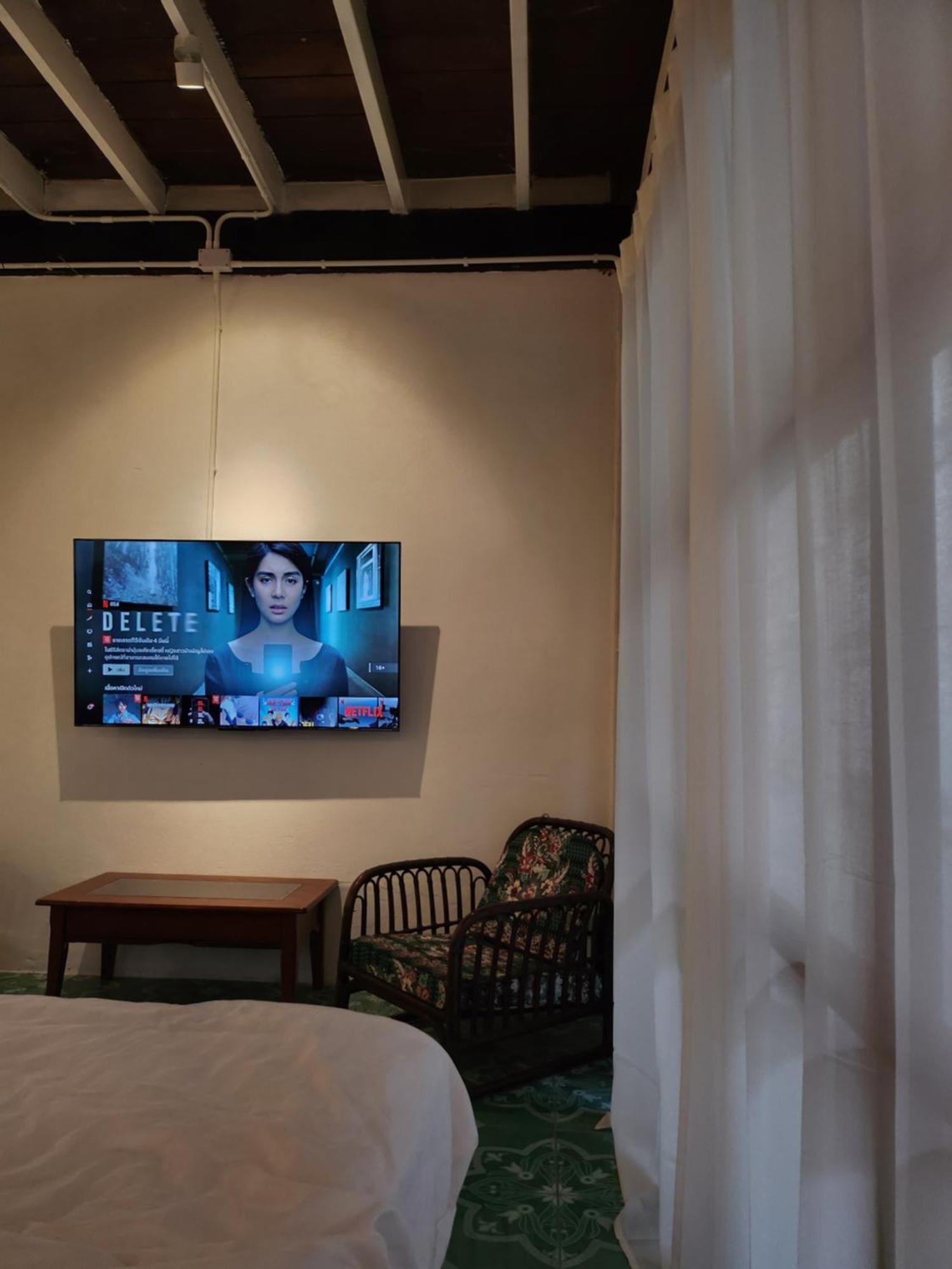 The Ordinary 8 Hostel Szuratthani Kültér fotó